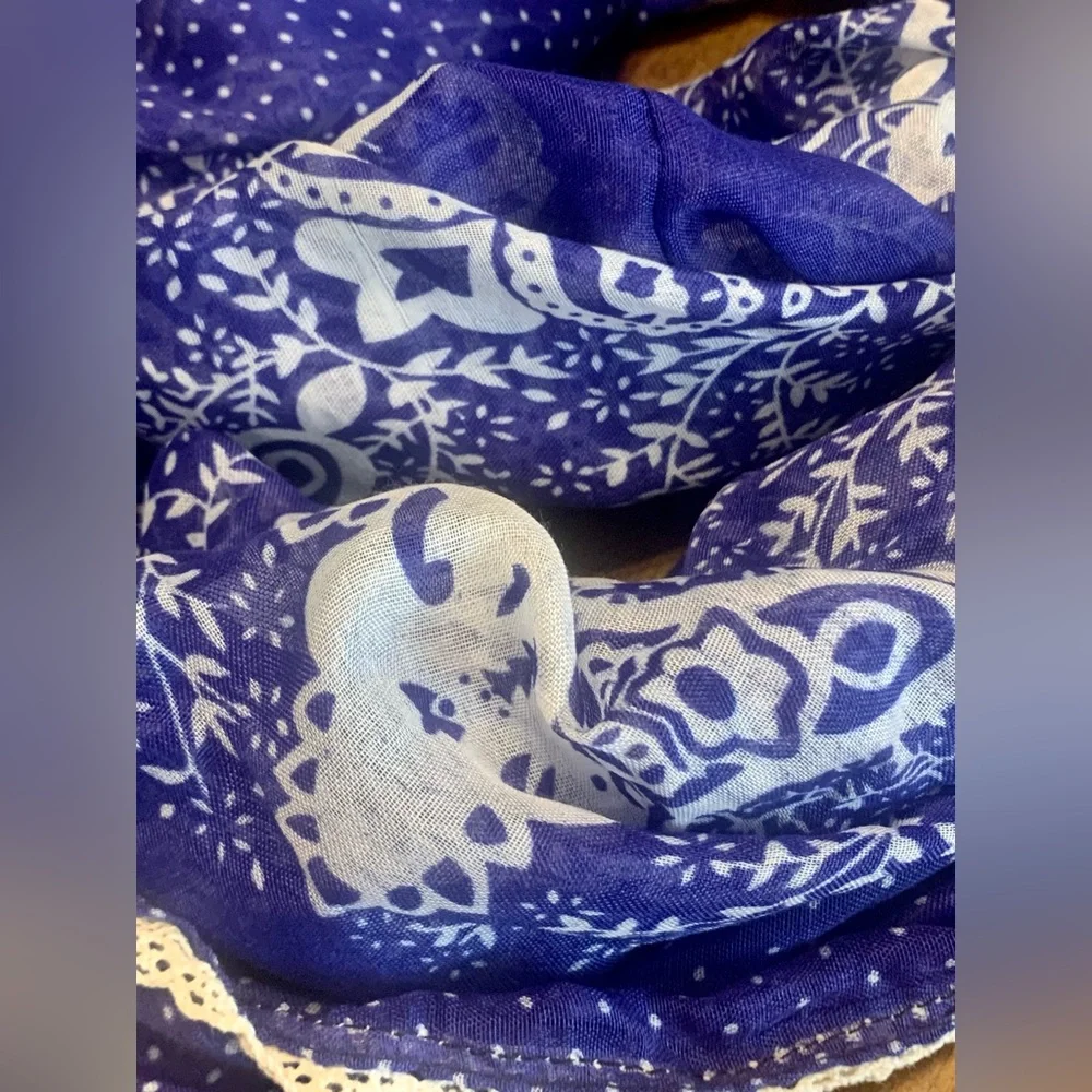 Blue and white chinoiserie inspired print lightweight infinity scarf